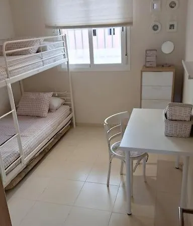 Apartament Paradise Apartment *