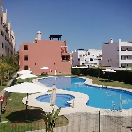 Apartament Paradise Apartment *